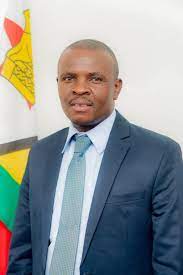 VaMnangagwa vadzorera vaSimelile Sibanda pabasa