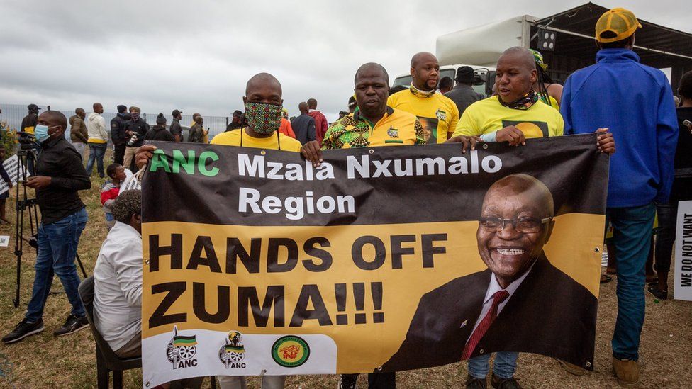 VaJacob Zuma vano zvipereka kumapurisa